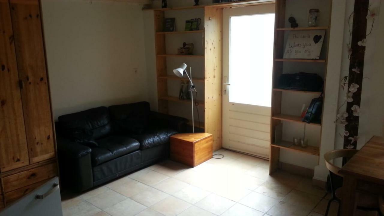studio-appartement in paardenstal Colijnsplaat Esterno foto