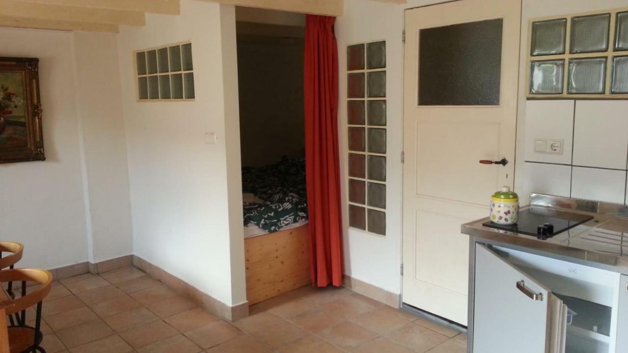 studio-appartement in paardenstal Colijnsplaat Esterno foto